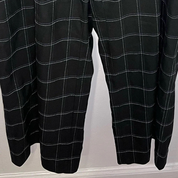 H&M,10, high waist flare leg, relax black w/blue white check, pocketed trouser - Picture 5 of 8